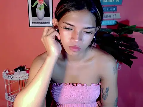 Sweet ThaliaXX online show from September 10, 2025, 10:15 am