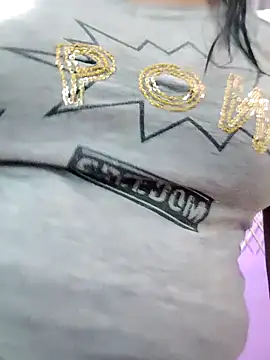 lunna 07 online show from October 8, 2025, 6:27 pm