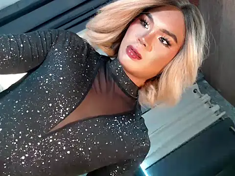 Unholytemptress online show from November 4, 2025, 4:55 am