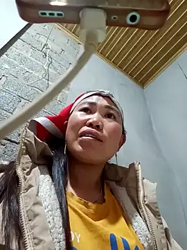 jienrrr online show from March 8, 2026, 7:23 am