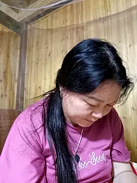 yoowwmr online show from November 2, 2025, 3:14 pm