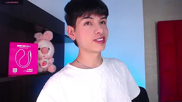 Ezra Storm online show from December 22, 2025, 5:15 am