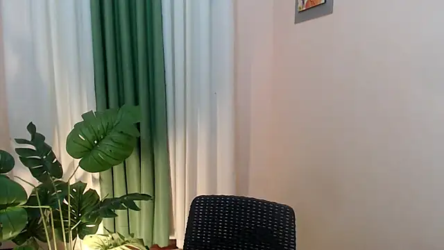 Snapshot of annathompsonxx chatting on September 30, 2025, 12:37 am annathompsonxx online show from September 30, 2025, 12:37 am