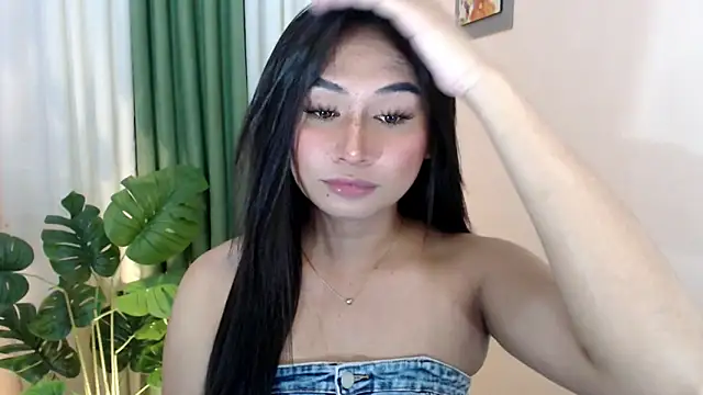 Snapshot of annathompsonxx chatting on October 7, 2025, 3:53 pm annathompsonxx online show from October 7, 2025, 3:53 pm