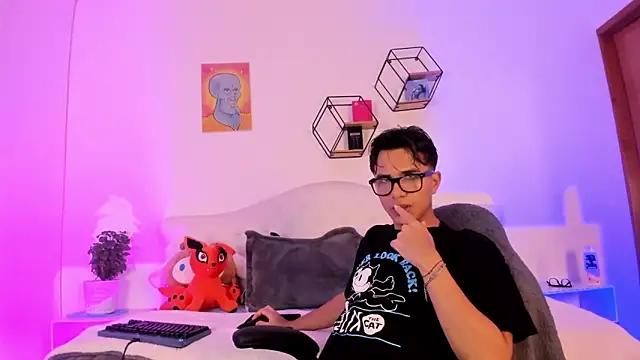 jin luna online show from October 19, 2025, 12:06 pm