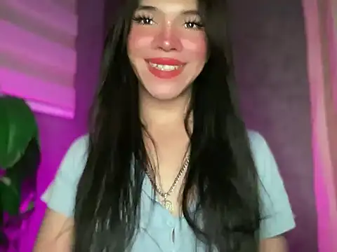 Misselliefayexxx online show from April 13, 2026, 9:09 pm