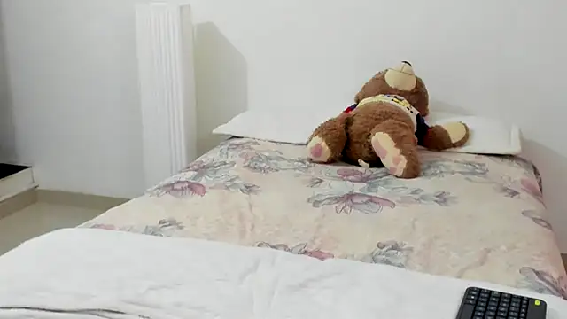 ADHARAMILLER  1111 online show from February 8, 2026, 11:30 pm