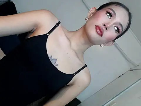 Snapshot of Beautiful_Mistakexxx chatting on November 7, 2025, 3:39 am Beautiful Mistakexxx online show from November 7, 2025, 3:39 am