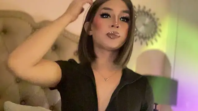 Snapshot of solana_imani chatting on February 15, 2026, 5:31 pm solana imani online show from February 15, 2026, 5:31 pm