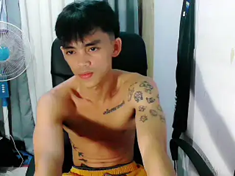 Snapshot of urhunky_boy chatting on September 20, 2025, 2:40 pm urhunky boy online show from September 20, 2025, 2:40 pm