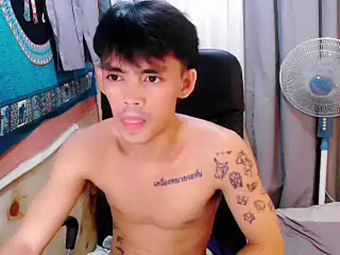 Snapshot of urhunky_boy chatting on October 3, 2025, 3:31 pm urhunky boy online show from October 3, 2025, 3:31 pm