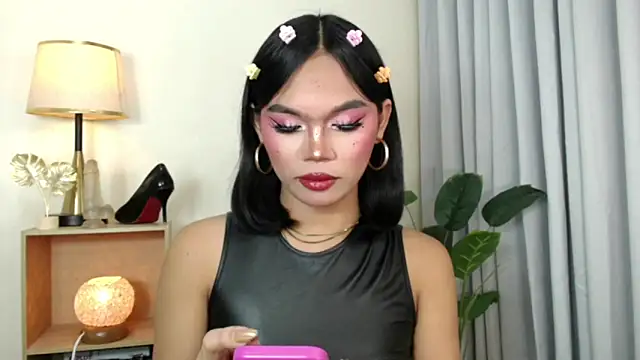 miyaa Moore online show from November 12, 2025, 9:53 am