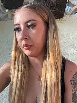 asraifae online show from October 4, 2025, 9:18 am