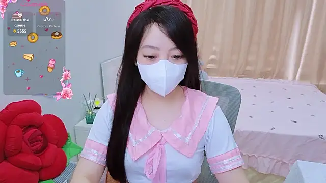 Snapshot of -MinaYoung- chatting on October 14, 2025, 8:04 am -MinaYoung- online show from October 14, 2025, 8:04 am