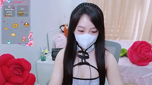 Snapshot of -MinaYoung- chatting on October 19, 2025, 3:18 am -MinaYoung- online show from October 19, 2025, 3:18 am