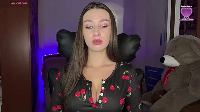 SweetCherry N online show from October 5, 2025, 12:14 pm