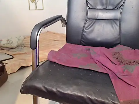 Snapshot of liannexfuckdoll chatting on October 4, 2025, 1:25 am liannexfuckdoll online show from October 4, 2025, 1:25 am