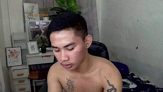 Snapshot of asianhardcock25 chatting on September 12, 2025, 11:21 am asianhardcock25 online show from September 12, 2025, 11:21 am