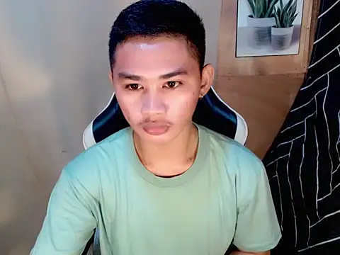 Snapshot of asianhardcock25 chatting on September 13, 2025, 9:09 am asianhardcock25 online show from September 13, 2025, 9:09 am