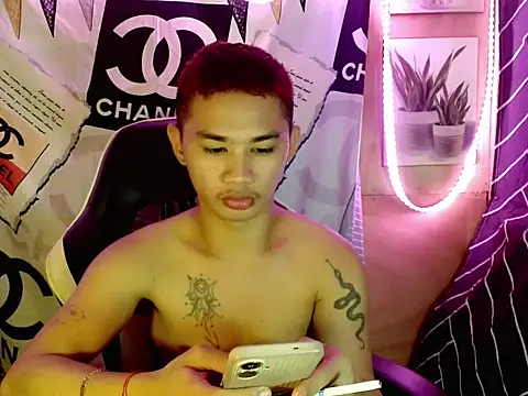 Snapshot of asianhardcock25 chatting on October 8, 2025, 6:00 am asianhardcock25 online show from October 8, 2025, 6:00 am
