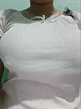 Shiny Babe online show from June 29, 2026, 7:58 am