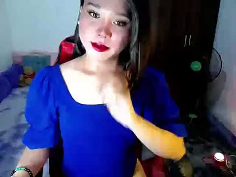 Urassiansweetcummer online show from May 30, 2026, 1:46 am