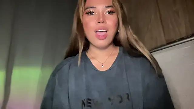 Snapshot of goddessofalltime chatting on November 23, 2025, 5:13 pm goddessofalltime online show from November 23, 2025, 5:13 pm