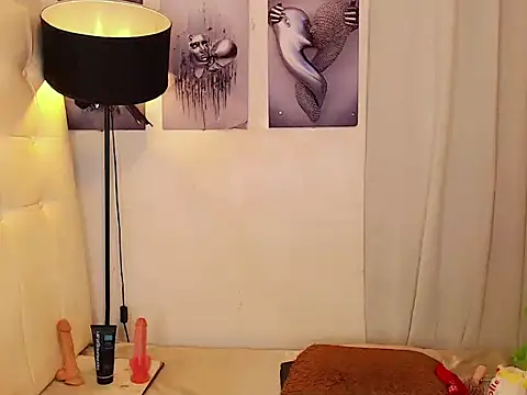 Snapshot of Foxxy_Barbie chatting on February 15, 2026, 4:31 am Foxxy Barbie online show from February 15, 2026, 4:31 am