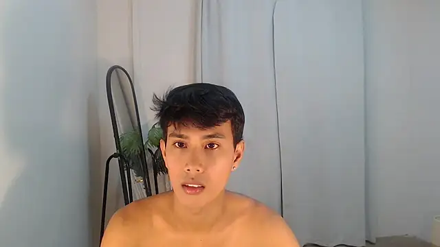 Snapshot of shokolet_2001 chatting on September 9, 2025, 11:32 am shokolet 2001 online show from September 9, 2025, 11:32 am