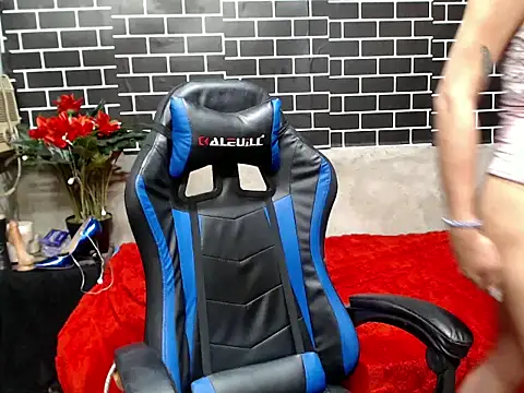 lucyheart777 online show from November 2, 2025, 3:36 pm