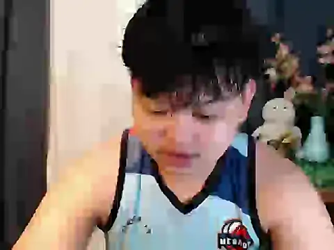 Reynelcock online show from April 1, 2026, 7:53 am