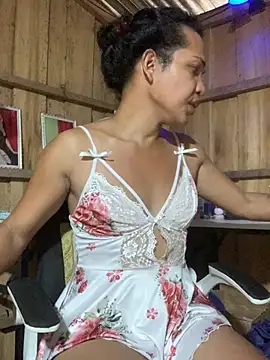 Snapshot of Precious_foryou chatting on May 22, 2026, 2:40 am Precious foryou online show from May 22, 2026, 2:40 am
