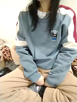 Kembong01 online show from February 18, 2026, 7:43 pm