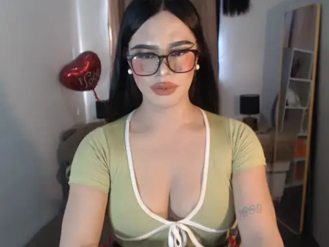 RebeccaTs online show from June 17, 2026, 11:38 pm