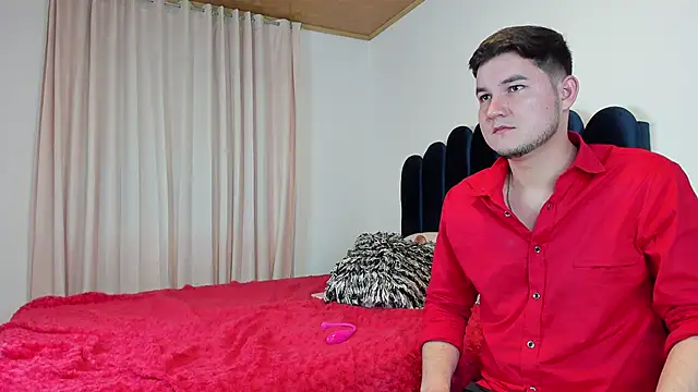 CameronyMartinn online show from October 22, 2025, 12:00 am