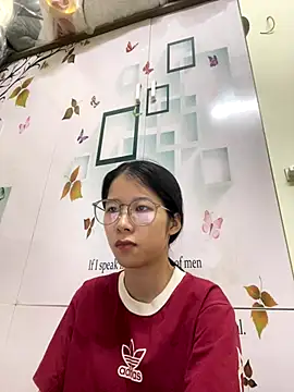 meomeo2k6 online show from November 15, 2025, 6:33 am