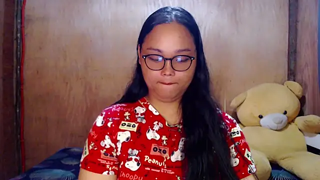 Snapshot of _Lylia chatting on October 1, 2025, 1:00 am  Lylia online show from October 1, 2025, 1:00 am