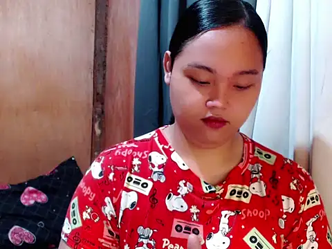  Lylia online show from February 20, 2026, 9:04 pm