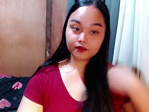  Lylia online show from February 24, 2026, 8:29 pm