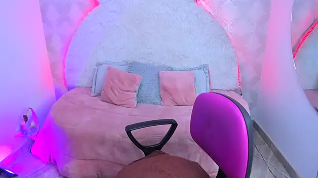 Snapshot of Sarita_jane chatting on November 16, 2025, 3:34 am Sarita jane online show from November 16, 2025, 3:34 am