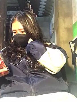 Venessa online show from March 16, 2026, 1:33 am