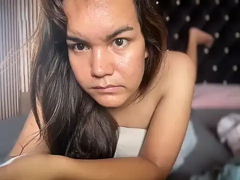 Enchantress Magdalena online show from June 3, 2026, 4:15 am