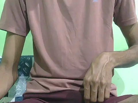 rockyy23boy online show from December 14, 2025, 1:44 am