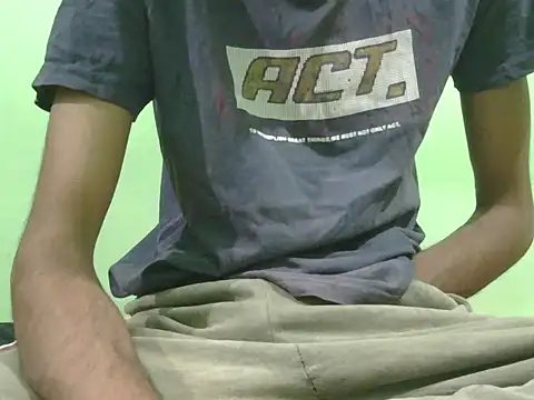 rockyy23boy online show from December 21, 2025, 4:03 pm