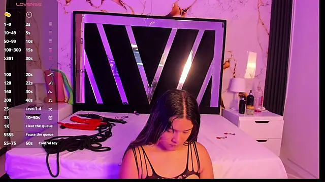 Snapshot of Wonderkloe_ chatting on July 19, 2026, 3:27 pm Wonderkloe online show from July 19, 2026, 3:27 pm