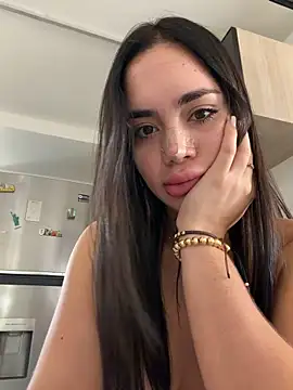 Snapshot of MaddyMay_ chatting on December 21, 2025, 6:15 pm MaddyMay online show from December 21, 2025, 6:15 pm