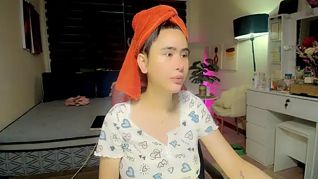 XhotcockcumXts online show from April 24, 2026, 2:58 am