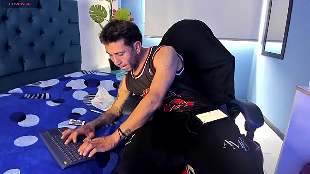 Snapshot of Thonixxx_mr chatting on March 2, 2026, 7:21 pm Thonixxx mr online show from March 2, 2026, 7:21 pm