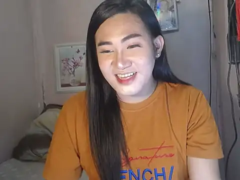 Snapshot of behappy4me chatting on September 14, 2025, 4:22 am behappy4me online show from September 14, 2025, 4:22 am