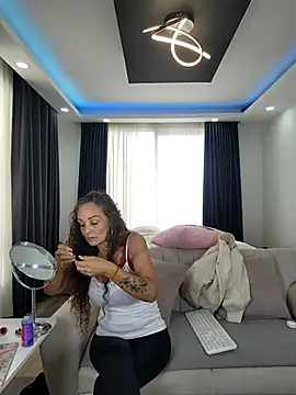 evasweett   online show from May 12, 2026, 2:36 pm